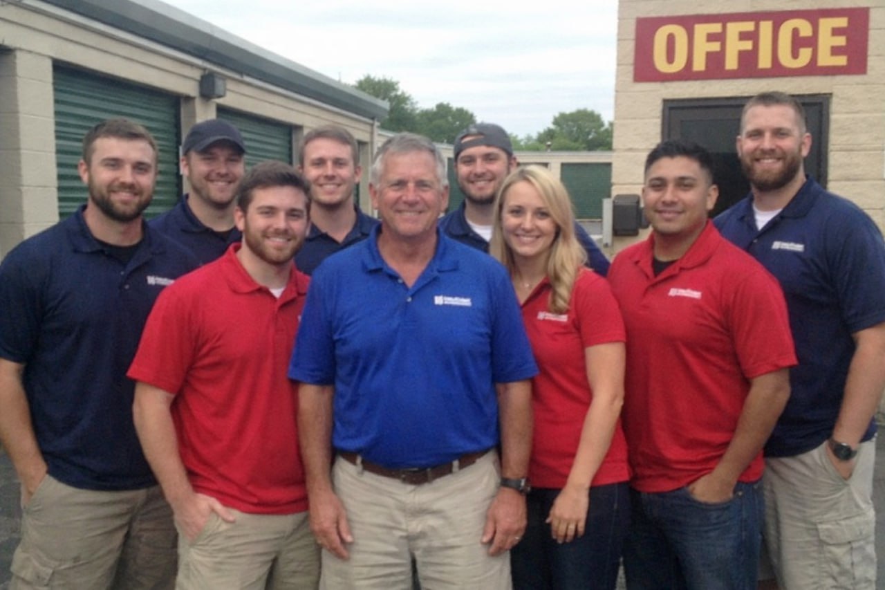 Water damage restoration professionals in Santa Monica, CA